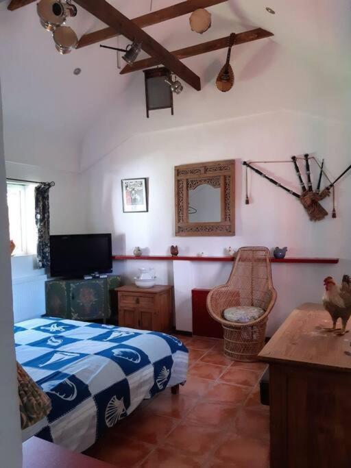 Back2Roots - Beautifully Restored Cottage, Doochary ภายนอก รูปภาพ