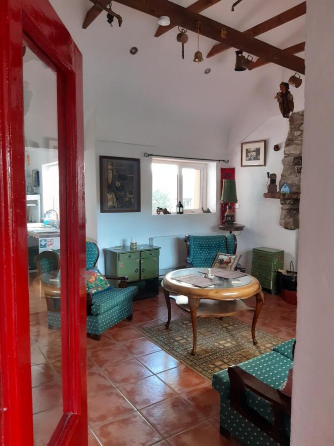 Back2Roots - Beautifully Restored Cottage, Doochary ภายนอก รูปภาพ
