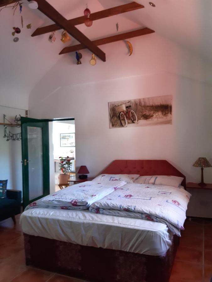 Back2Roots - Beautifully Restored Cottage, Doochary ภายนอก รูปภาพ